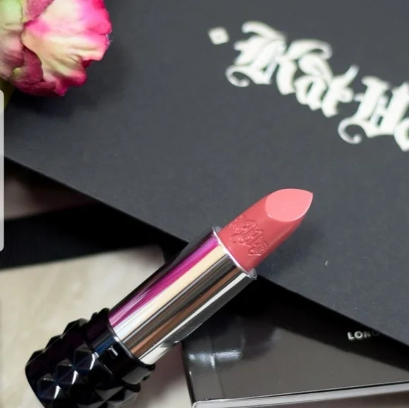 💙🌟🧚‍♀️MAGICK Kat Von D DDISCONTINUED Studded Kiss Lip NWT